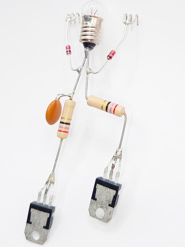 Sculpture électronique - Le grimpeur