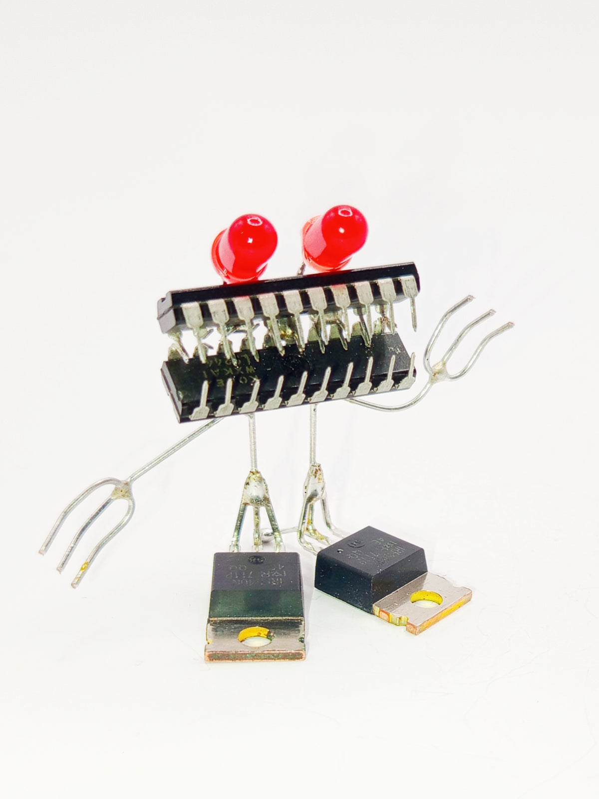 Sculpture électronique - Le monstre électro
