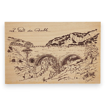 carte postale en bois sérigraphiée le pont du diable qui peut être envoyée par la poste avec un seul timbre