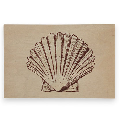 carte postale coquille Saint-Jacques en bois sérigraphiée qui peut être envoyée par la poste avec un seul timbre