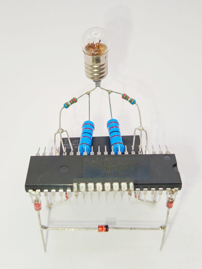 Sculpture électronique - Le pianiste